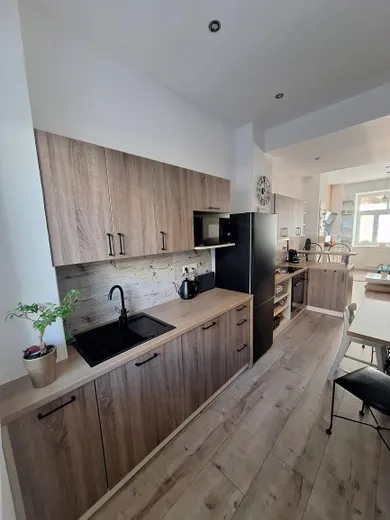 Na predaj 3-izbový byt, 54 m², Bratislava-Staré Mesto, Podjavorinskej