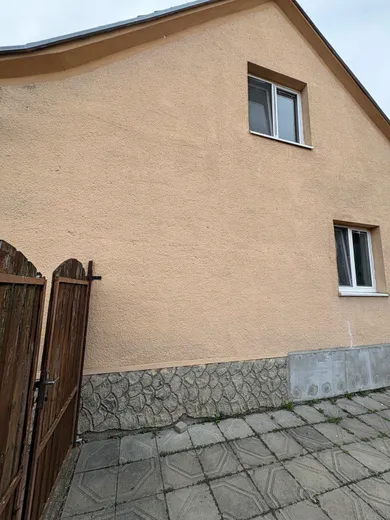 Na predaj 5-izbový dom, 178 m², Dobrohošť