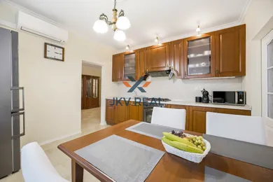 Na predaj 3-izbový byt, 79 m², Bratislava-Ružinov, Azalková