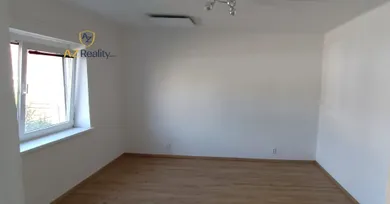 Na prenájom 2-izbový dom, 608 m², Úľany nad Žitavou