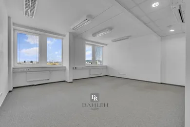 Na prenájom komerčné, 16 m², Bratislava-Ružinov, Pestovateľská