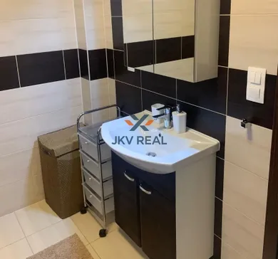 Na predaj 2-izbový byt, 56 m², Malacky, pezinska