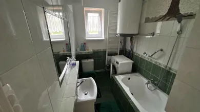 Na predaj 2-izbový dom, 177 m², Lipovec