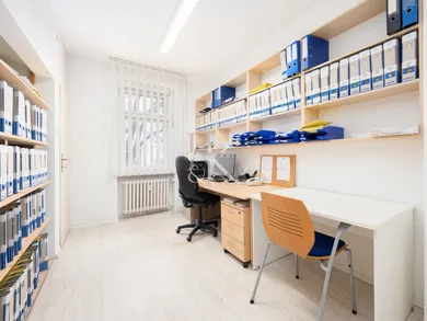 Na predaj komerčné, 64 m², Bratislava-Staré Mesto, Justičná
