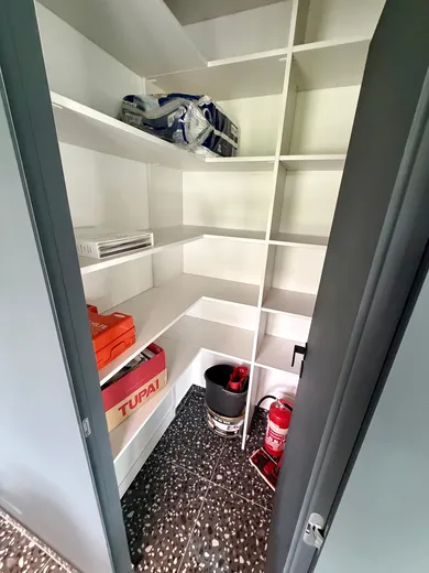 Na predaj komerčné, 52 m², Bratislava-Petržalka, Topoľčianska