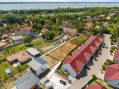 Na predaj pozemok, 691 m², Šamorín, Labutia