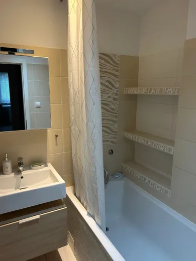 Na predaj 2-izbový byt, 67 m², Bratislava-Ružinov, Nezábudková