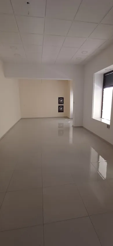 Na prenájom komerčné, 53 m², Piešťany, nám. Slobody