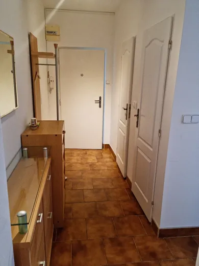 Na prenájom 2-izbový byt, 59 m², Trenčín, Karpatská