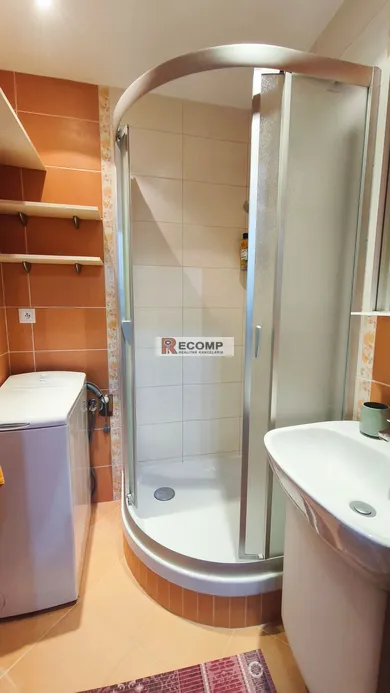 Na prenájom 2-izbový byt, 49 m², Kežmarok, Huncovská
