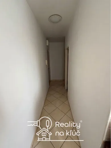 Na prenájom 1-izbový byt, 35 m², Lučenec, Ulica A. Jiráska