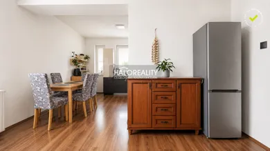 Na predaj dom, 230 m², Kolta