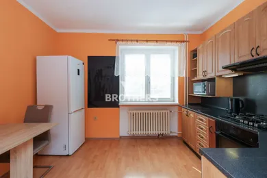 Na predaj dom, 250 m², Bratislava-Podunajské Biskupice