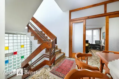 Na predaj dom, 244 m², Bratislava-Nové Mesto, Ambrova