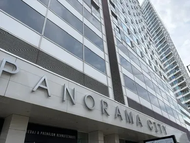 Na prenájom 3-izbový byt, 89 m², Bratislava-Staré Mesto, Landererova