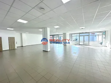 Na prenájom objekt, 196 m², Púchov, Dvory