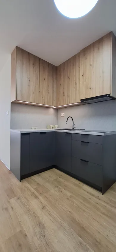 Na prenájom 2-izbový byt, 60 m², Trenčín, Soblahovská