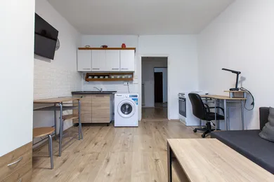 Na prenájom 1-izbový byt, 21 m², Malacky, D. Skuteckého