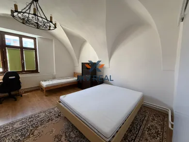Na prenájom 2-izbový byt, 78 m², Trnava, Hviezdoslavova