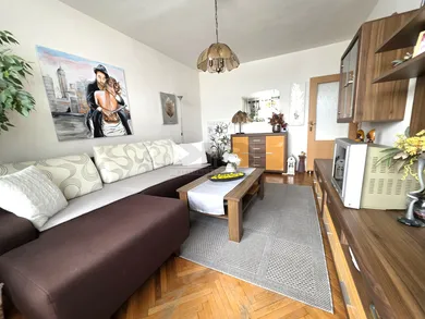 Na predaj 2-izbový byt, 57 m², Poľný Kesov