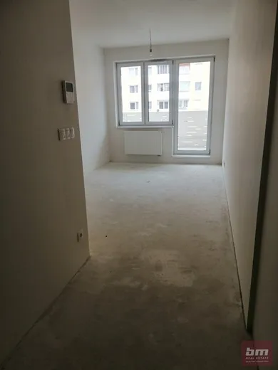 Na predaj 2-izbový byt, 41 m², Bratislava-Petržalka, Farského