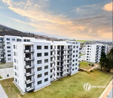 Na predaj 3-izbový byt, 76 m², Brezno, Banisko