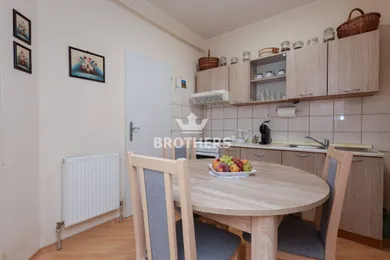 Na predaj 2-izbový byt, 52 m², Bučany