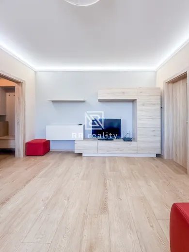 Na predaj 2-izbový byt, 43 m², Košice-Sever, Němcovej