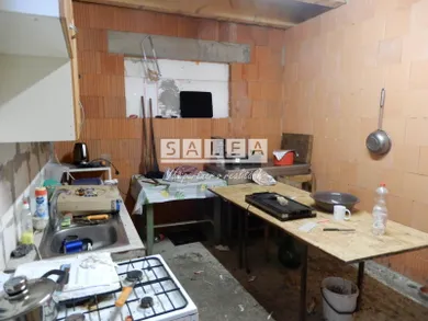 Na predaj 3-izbový dom, 180 m², Beša, -