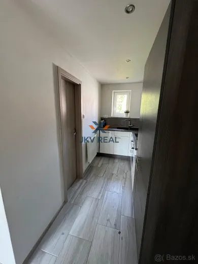 Na prenájom 3-izbový byt, 70 m², Banská Bystrica, Kapitána Nálepku