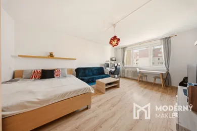 Na predaj 1-izbový byt, 40 m², Bratislava-Dúbravka, Saratovská ulica
