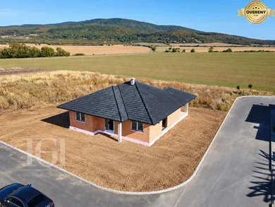 Na predaj dom, 137 m², Zlaté Moravce