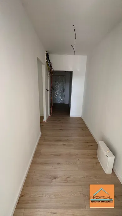 Na predaj 4-izbový byt, 78 m², Bratislava-Dúbravka, Bagarova