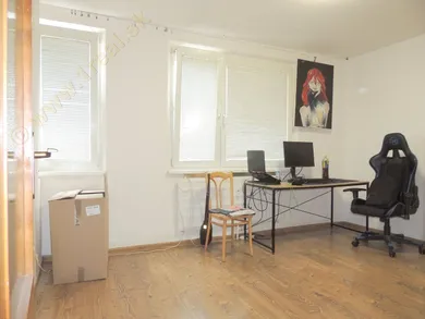 Na prenájom 1-izbový byt, 30 m², Banská Bystrica, Moskovská