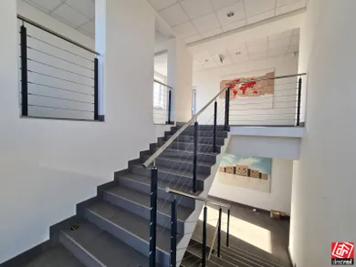 Na prenájom komerčné, 315 m², Bratislava-Ružinov, Technická