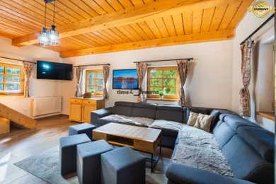 Na predaj 4-izbový rekreačný dom, 126 m², Námestovo, slanicka osada