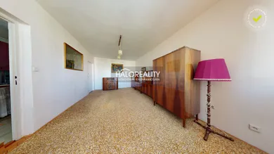 Na predaj 3-izbový byt, 84 m², Rimavská Sobota
