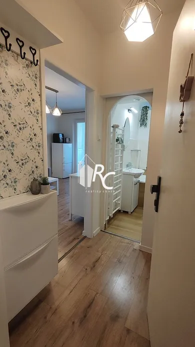 Na prenájom 1-izbový byt, 27 m², Martin, Sklabinská