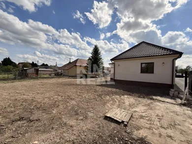 Na predaj 4-izbový dom, 147 m², Vinodol