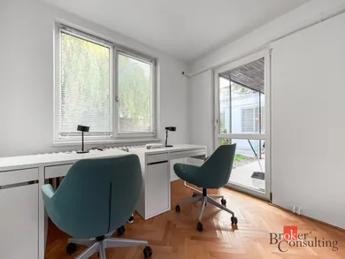 Na prenájom dom, 120 m², Bratislava-Ružinov, Teslova