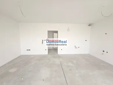 Na predaj 3-izbový byt, 66 m², Veľký Meder, Józsefa Nagy Rátza