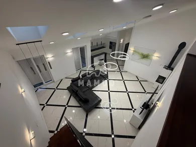 Na prenájom 4-izbový byt, 400 m², Žilina, Framborská