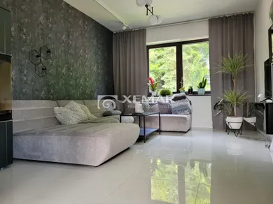 Domy na predaj 3-izbový, Banská Bystrica · €292 000