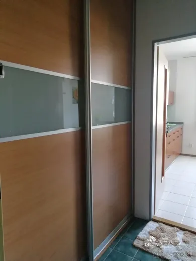 Na prenájom 1-izbový byt, 36 m², Banská Bystrica, Lazovná