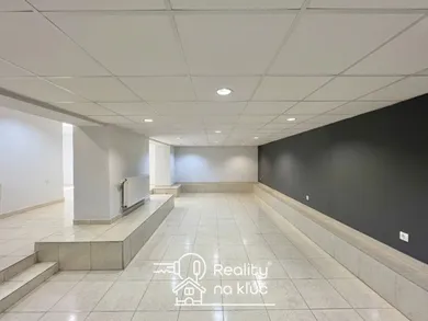 Komerčné priestory na prenájom, Nové Zámky · €280