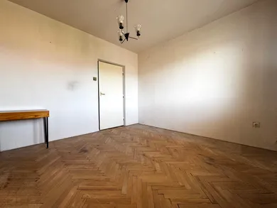 Na predaj 3-izbový byt, 64 m², Liptovský Mikuláš, Štefánikova