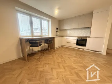 Mieszkania na sprzedaż, 3-pokojowe, Prievidza · €119 900