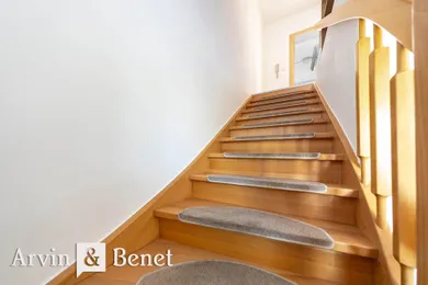 Na predaj 3-izbový byt, 112 m², Bratislava-Ružinov, Teslova