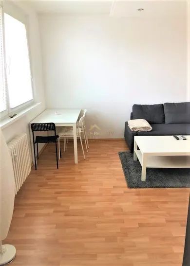 Na prenájom 2-izbový byt, 55 m², Bratislava-Petržalka
