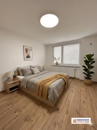 Na prenájom 2-izbový byt, 38 m², Šaľa, Jazerná
